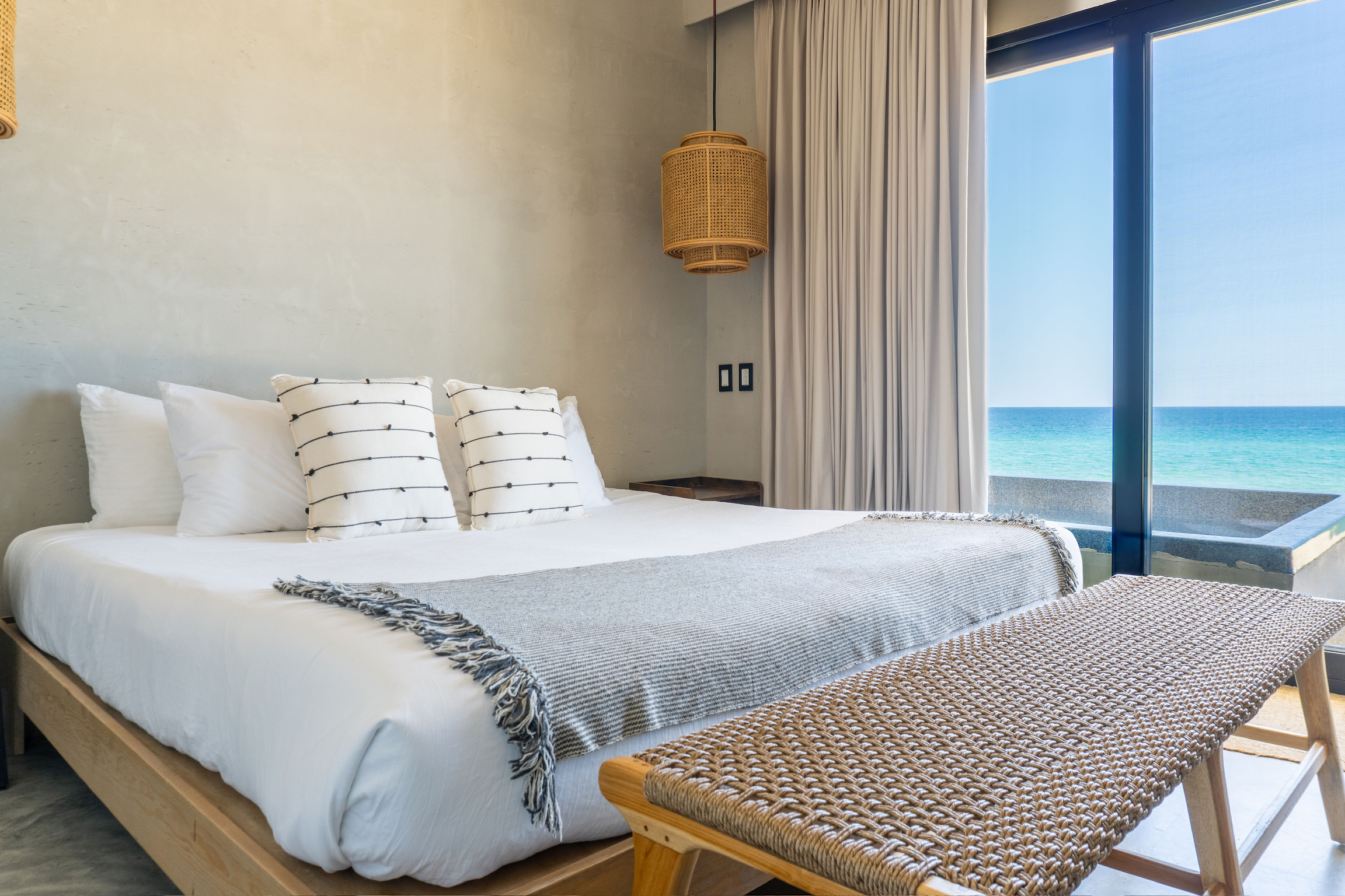 Sala Beach Front Condo con acceso a terraza
